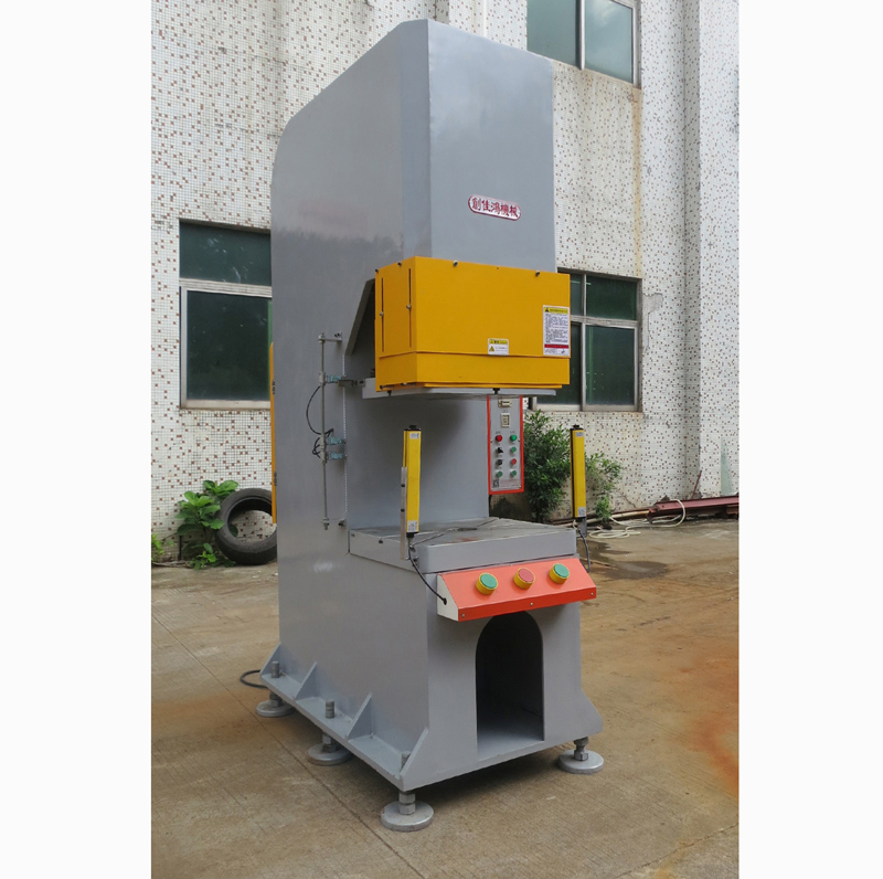 ������͉�����CHF104Bϵ��